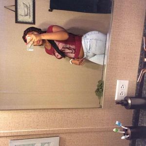 Meet your Posher, Violet